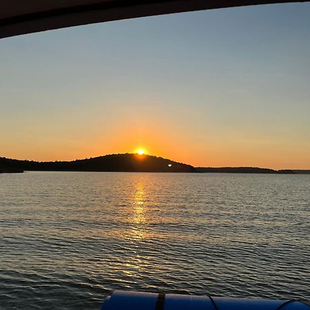Lake River Lodge Bull Shoals Екстериор снимка